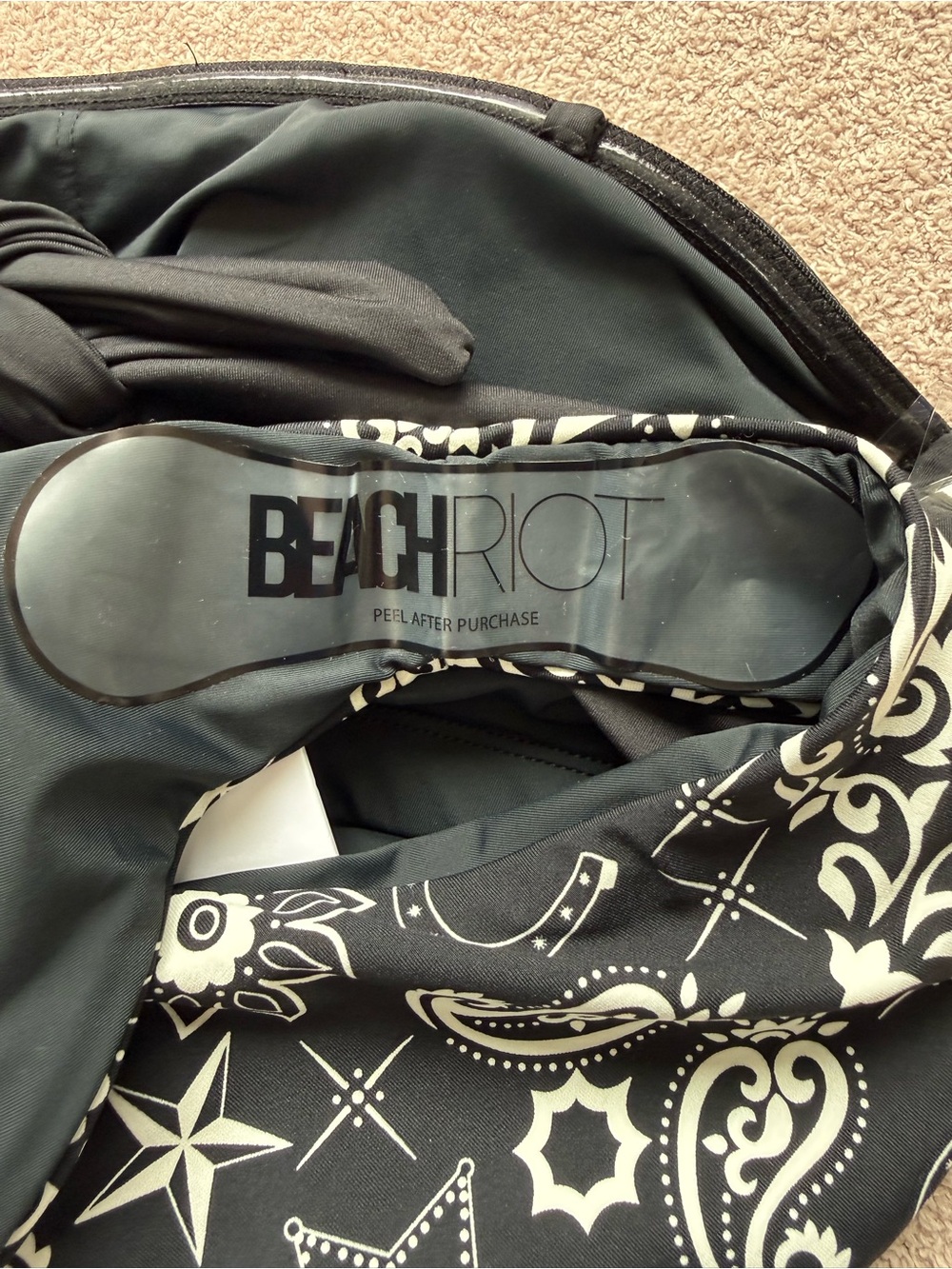 NEW - BEACH RIOT - Stassia One Piece Bandana - BLACK - Picture 5 of 6